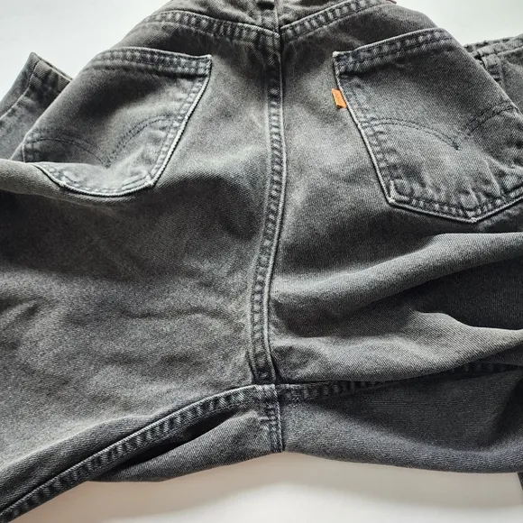 VTG 90's Levi's 560 Loose Fit tapered leg Black/charcoal
