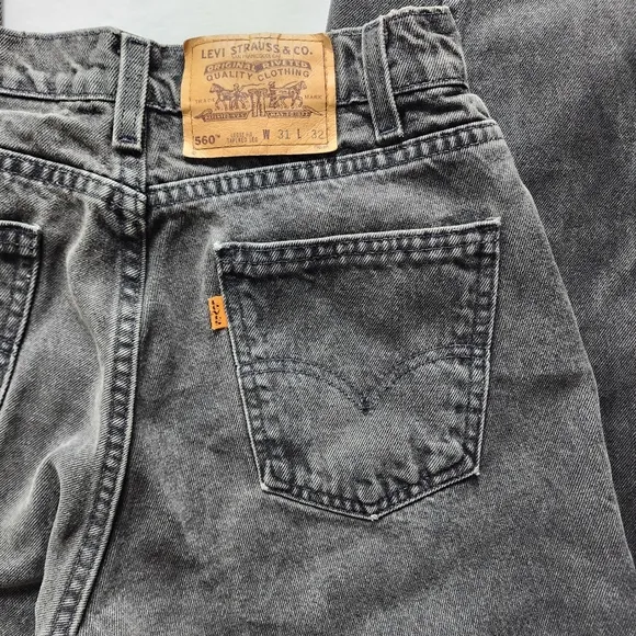VTG 90's Levi's 560 Loose Fit tapered leg Black/charcoal