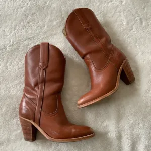 VTG Frye 1980s Heeled Cowgirl Boots style 7895