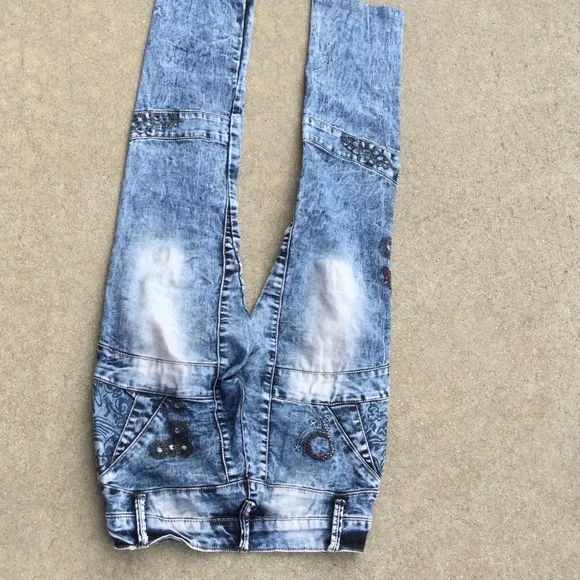 VTG Retro RARE Multi Media Pattern Boho punk skinny jean
