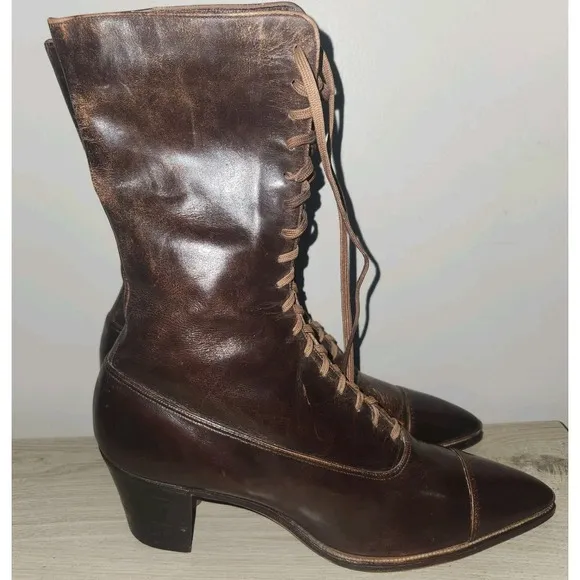 Walk Over Victorian Brown Leather High Top Lace-up Boots