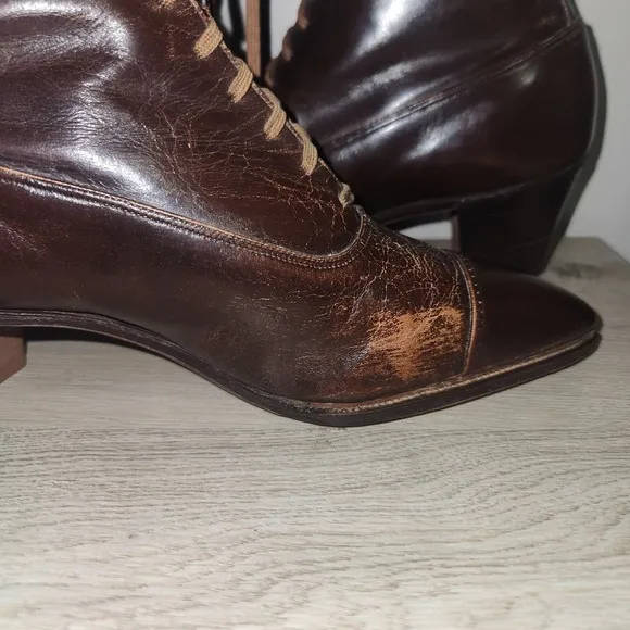 Walk Over Victorian Brown Leather High Top Lace-up Boots