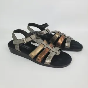 Walking Cradle Elites Cushioned Sandals NWOT