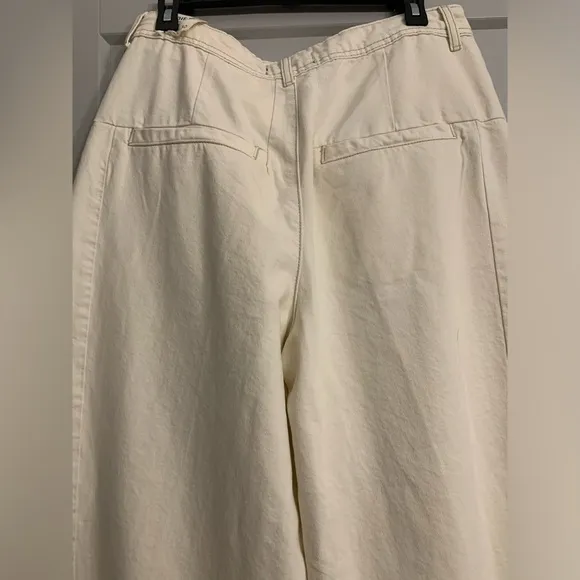 We the Free Equinox Denim Trouser Ivory 100% Cotton size 30 Pleated Wide Leg NWT