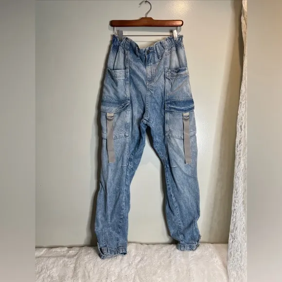 We The Free Hazel Pull On Drop Waist Harem Cargo Pocket Jeans