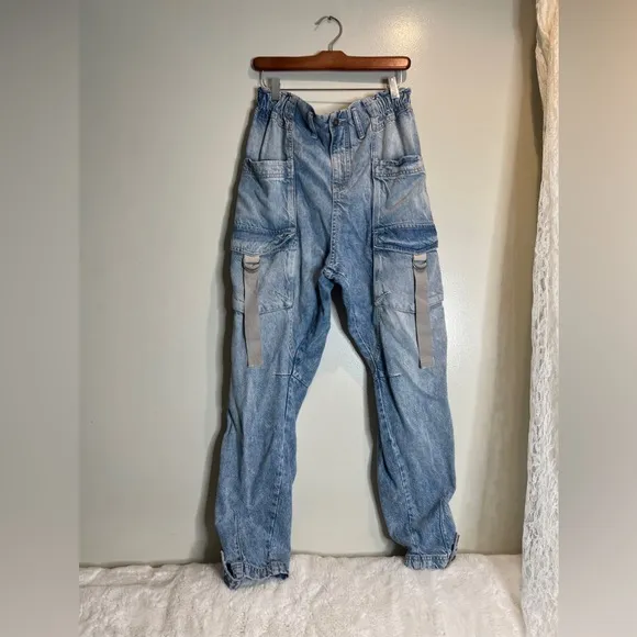 We The Free Hazel Pull On Drop Waist Harem Cargo Pocket Jeans