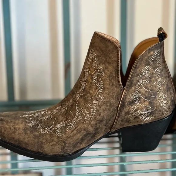 😍Western Chic! Bronze Brown Boho Ankle Boots Stitched Tan Spring Summer Cowgirl