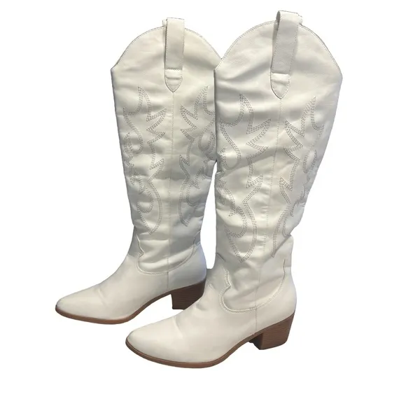 White Western-Style Women's Boots