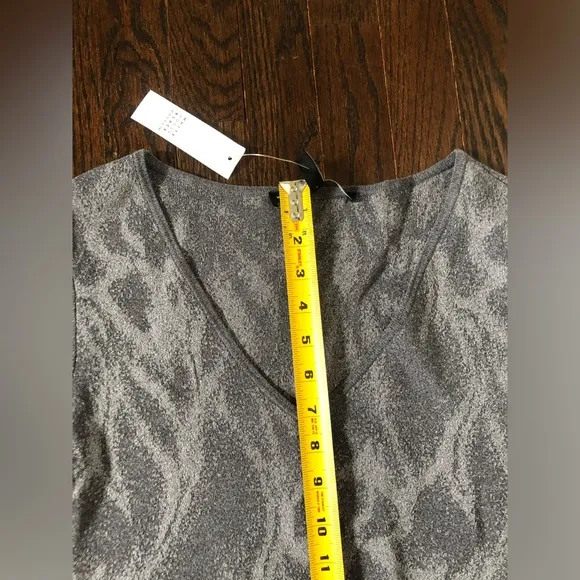 WhiteHouseBlackMarket Women’s M Jacquard Sweater Sheath Gray Midi Dress - NWT!!