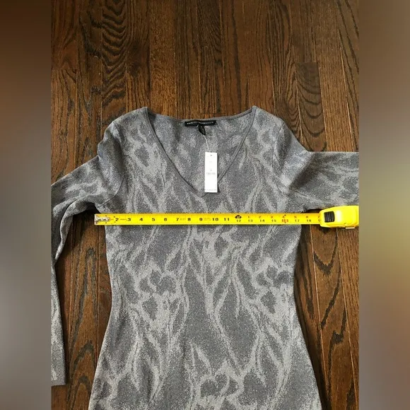 WhiteHouseBlackMarket Women’s M Jacquard Sweater Sheath Gray Midi Dress - NWT!!