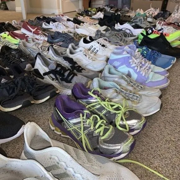 Wholesale Lot 25 Sneakers Nike Adidas Vans Asics Puma Cleats Kids Adults shoes