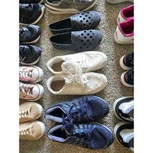 Wholesale Lot 25 Sneakers Nike Adidas Vans Asics Puma Cleats Kids Adults shoes