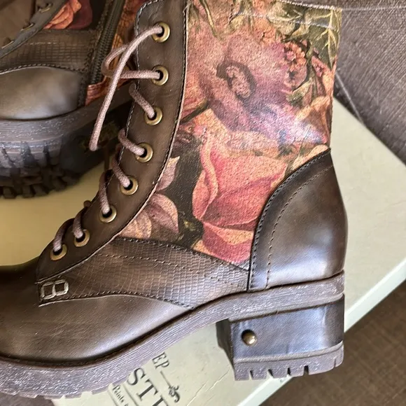 Women NEW Sz 5 L’Artiste minimal floral combat lace up vintage cute casual boots