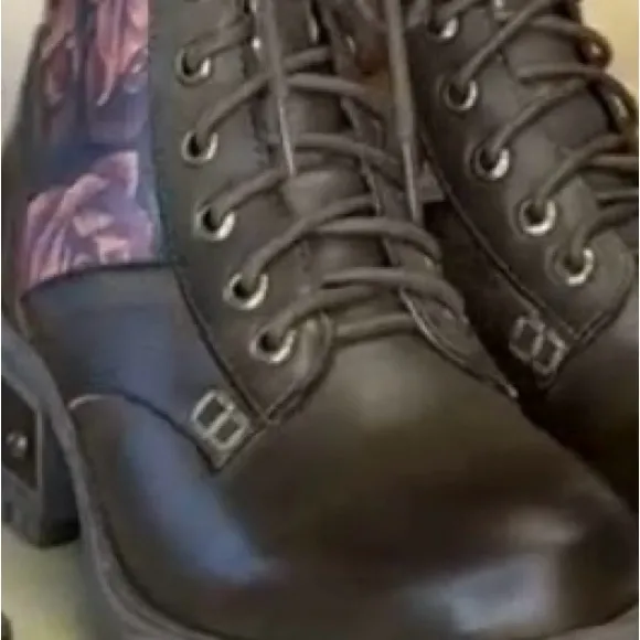 Women NEW Sz 5 L’Artiste minimal floral combat lace up vintage cute casual boots