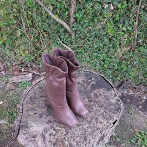 Women Vintage Leather Brown Elastic High Heel Boots By Worthington Size6.5M