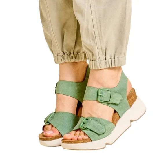 Women's 11 Söfft Leather Castello Chunky Textured Sandals Boho Lagenlook Cottage