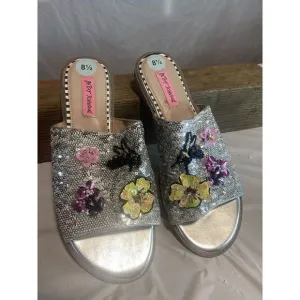 Women's Betsey Johnson Zorro Bees &amp; Flowers Sequin W/ 3-D Effect Slides-Size 8.5