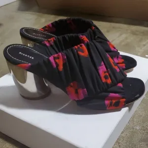 Women's Black and Pink Heeled Sandals