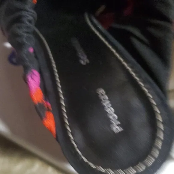 Women's Black and Pink Heeled Sandals
