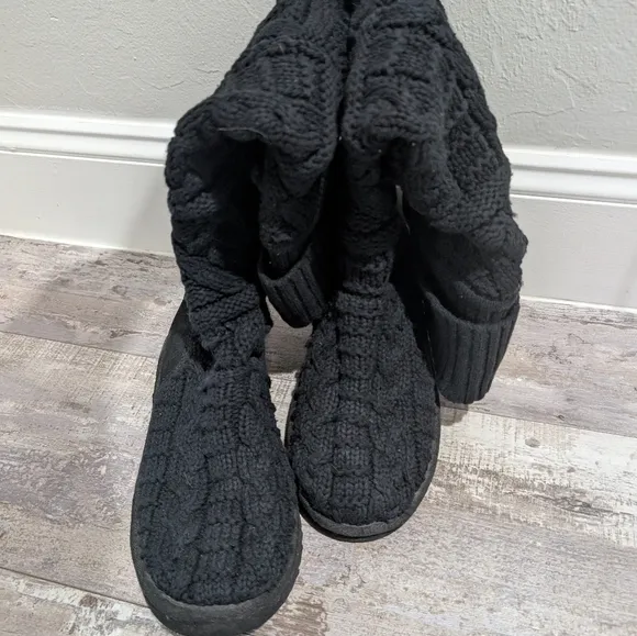 Women's‎ Black Knit Knee-High Boots
