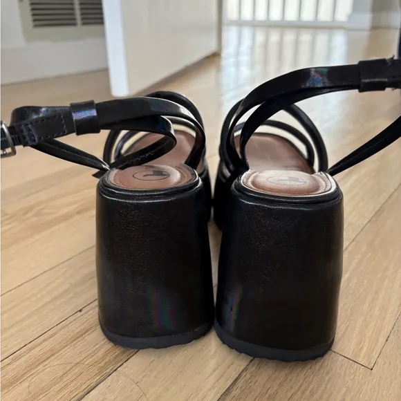 Women's Brazilian Platform Sandals