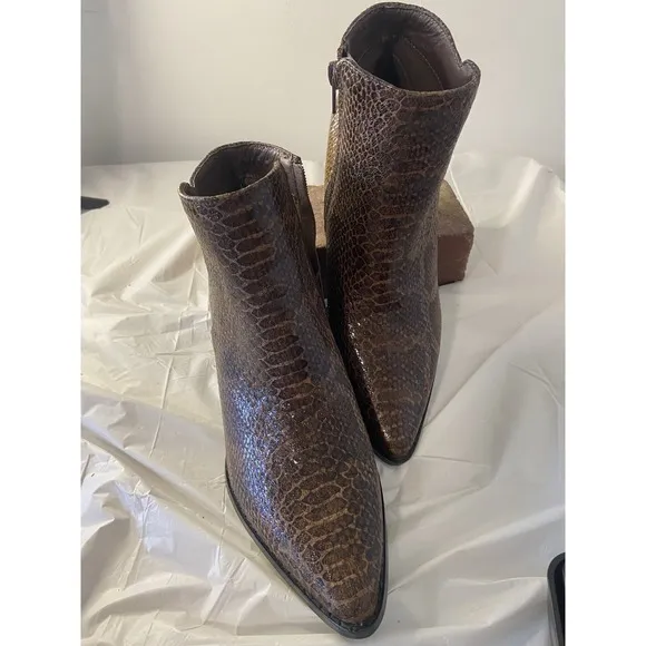 Women's Coconuts by Matisse Brown Snake Skin Pointed Toe Astoria Booties-Size 8M
