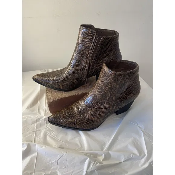 Women's Coconuts by Matisse Brown Snake Skin Pointed Toe Astoria Booties-Size 8M