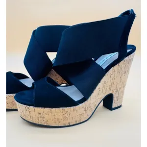 Women's Diane von Furstenberg Black Wedge Sandals Size 6M
