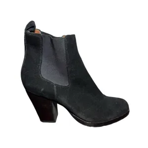 Women’s Frye Black Suede Ankle Boots size 9.5