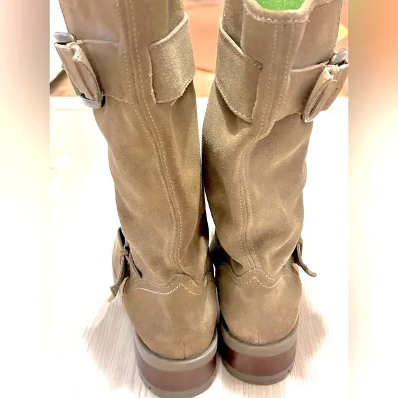 Women's Jessica Simpson Suede Buckle Boots -Tan Size 8