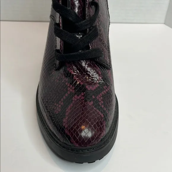 Women's Naturalizer Callie Burgundy Snake Lace-Up Heeled Boots