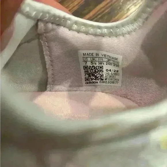 Women’s Sz 7 adidas NMD_R1 Color Splash - Grey Lime W running training sneaker