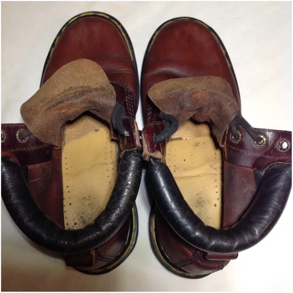 Women's Vtg Made In England Dr Martens Boots