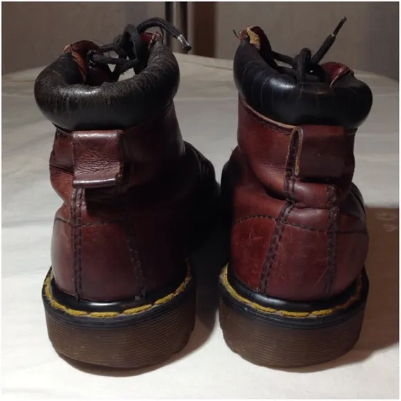 Women's Vtg Made In England Dr Martens Boots