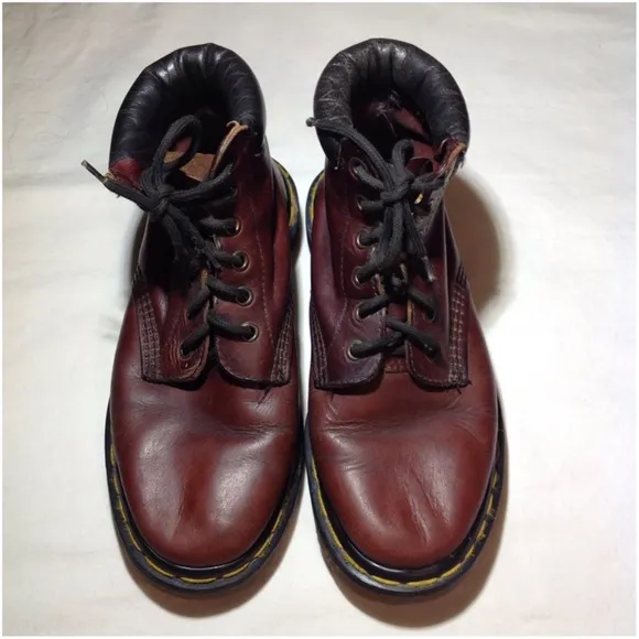 Women's Vtg Made In England Dr Martens Boots