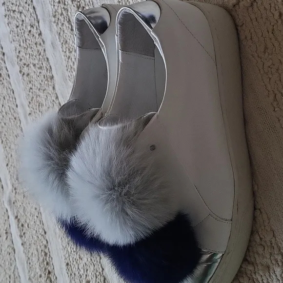 Women's White and Silver Slip-On Shoes with Blue and Gray Pom Poms. Size 7,5