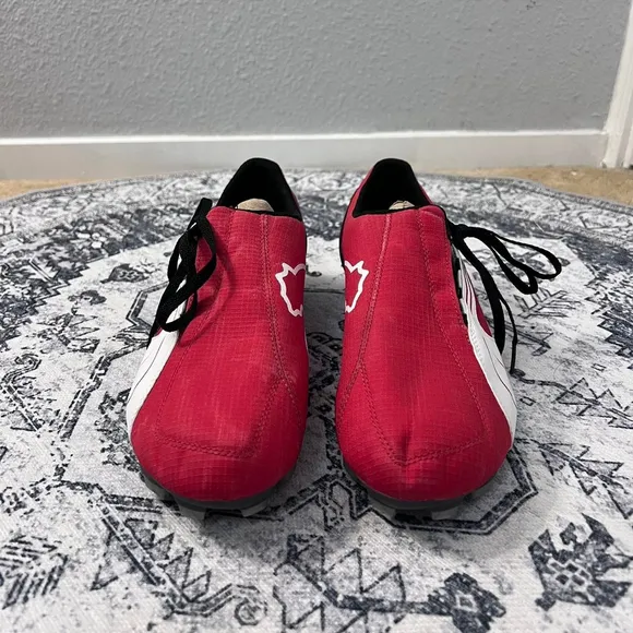 Y2k Red &amp; White Puma Soccer Shoes - Size 10