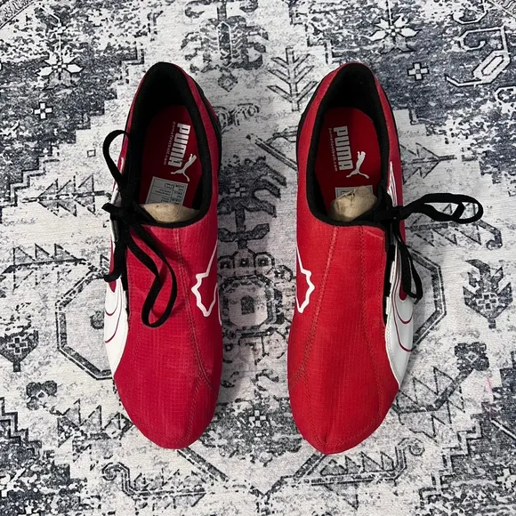 Y2k Red &amp; White Puma Soccer Shoes - Size 10