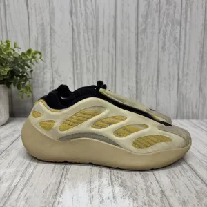 Youth Size 2 Adidas Yeezy 700 Safflower Sneakers