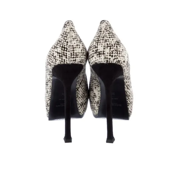 Yves Saint Laurent Tribtoo Women's Black and White Tweed Pumps size 35/5 NEW