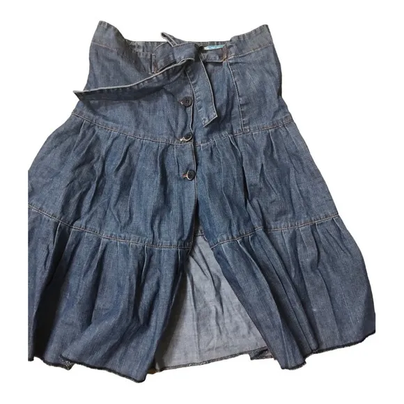 Zara denim tiered flare buttoned down belted‎ western prairie style skirt size 2
