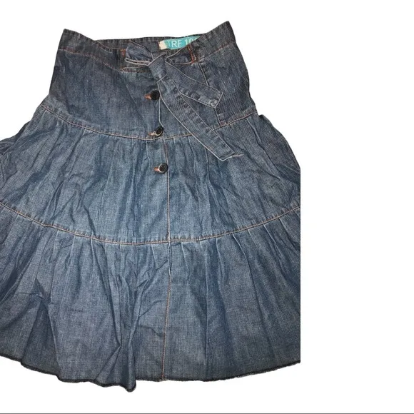 Zara denim tiered flare buttoned down belted‎ western prairie style skirt size 2