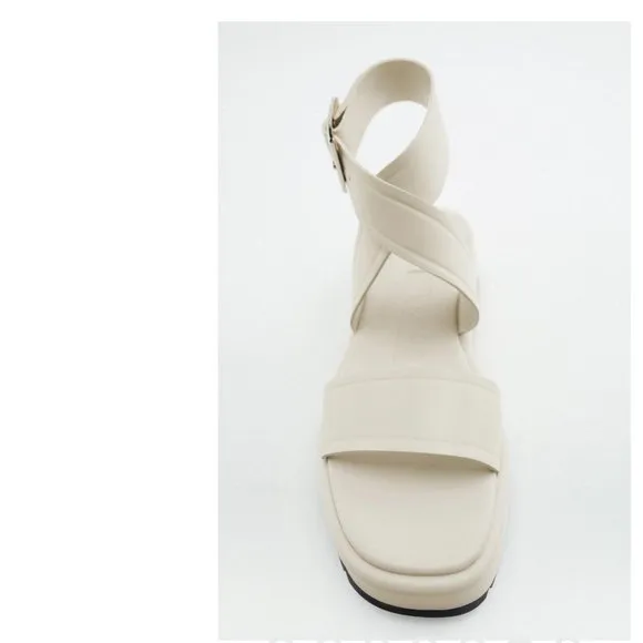ZARA ECRU LEATHER PLATFORM SANDALS