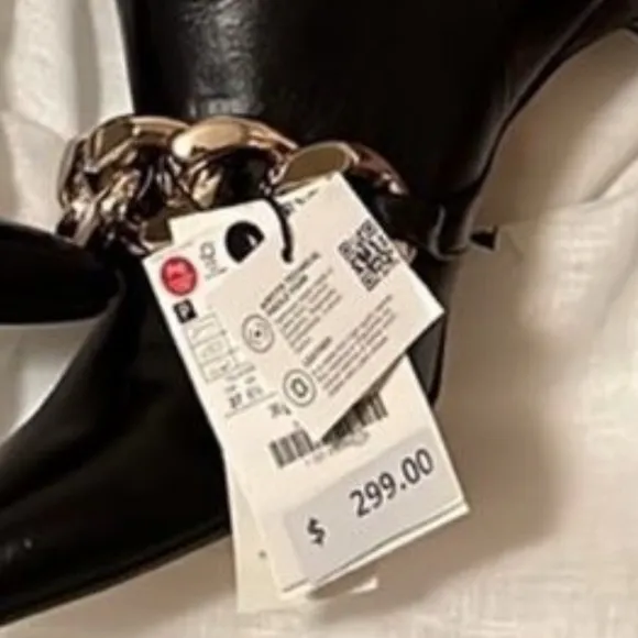 ZARA Elegant Black Knee-High Boots with Chain Detail