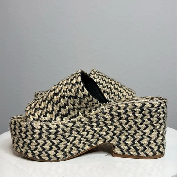 ZARA YUTE MIA NATURAL JUTE CHEVRON BLACK AND TAN PLATFORM WEDGE SANDALS