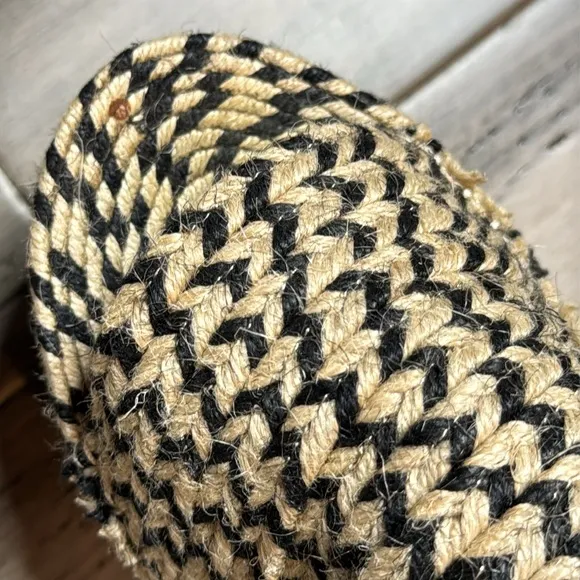 ZARA YUTE MIA NATURAL JUTE CHEVRON BLACK AND TAN PLATFORM WEDGE SANDALS