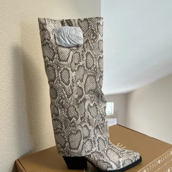 Zodiac Rowena-Wings Zip Tall Western Cowgirl Concert Snake Skin Boots Size 8.5
