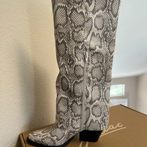 Zodiac Rowena-Wings Zip Tall Western Cowgirl Concert Snake Skin Boots Size 8.5