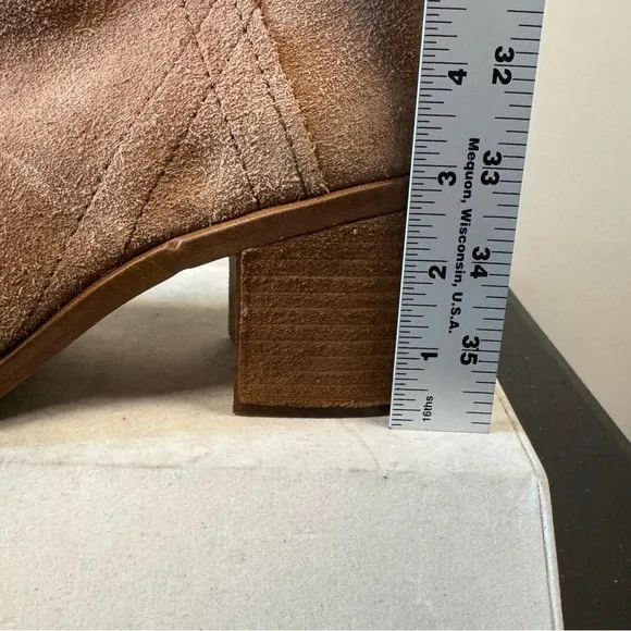 ZODIAC Women's Larsen Ankle Boot, size 11, brown suede, NWOT