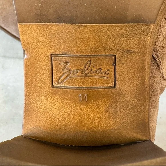 ZODIAC Women's Larsen Ankle Boot, size 11, brown suede, NWOT